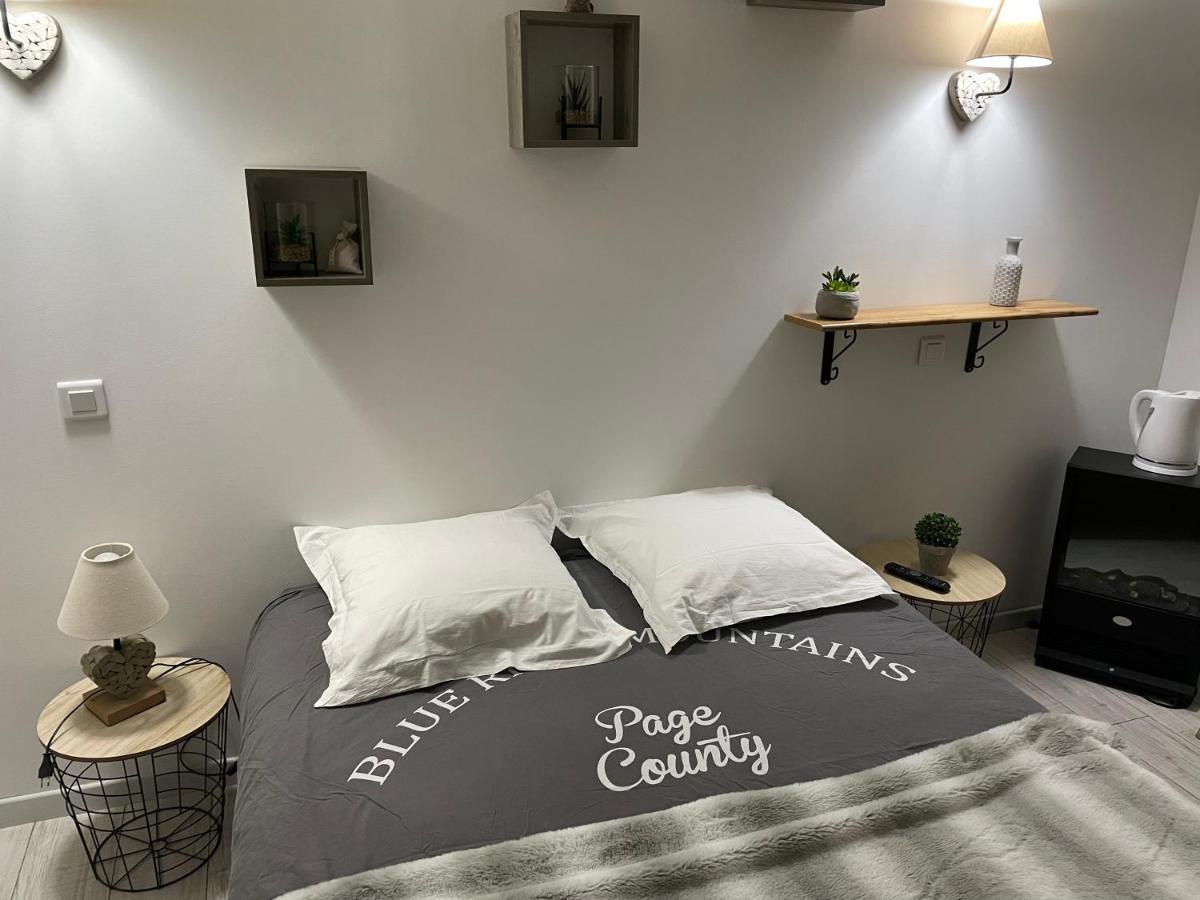 Le Regrimet Avec Parking Gratuit Et Prive Bed & Breakfast Lens-Lestang Eksteriør bilde