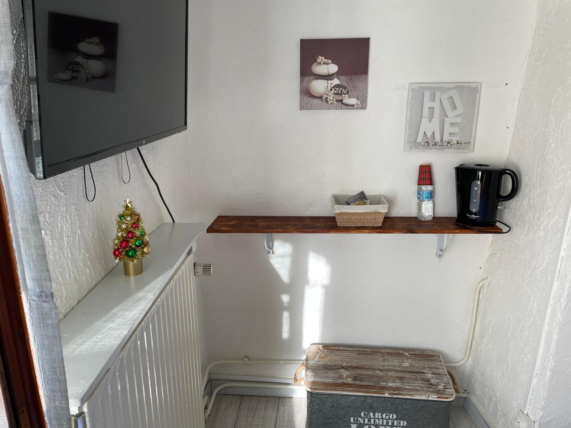 Le Regrimet Avec Parking Gratuit Et Prive Bed & Breakfast Lens-Lestang Eksteriør bilde